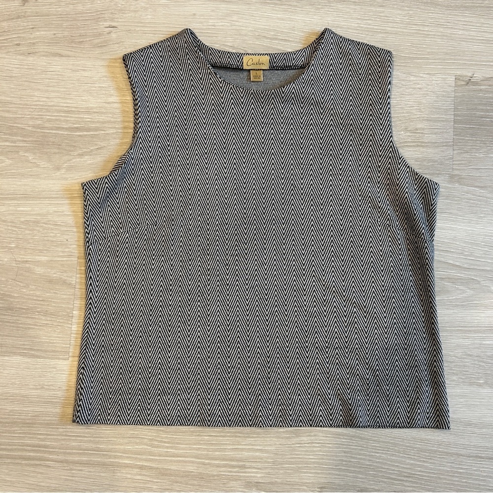 Caslon Women’s Back and White Herringbone Minimalist Tank - Large